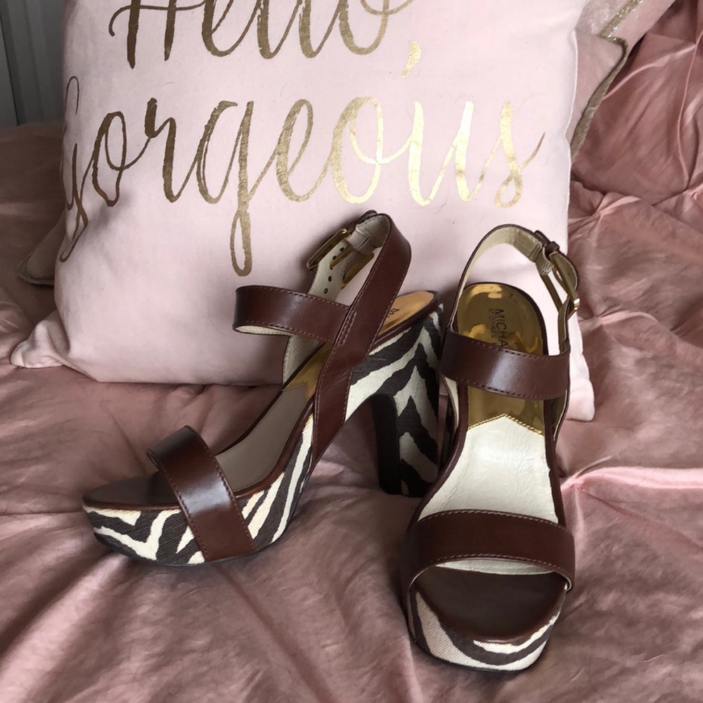 MICHAEL Michael Kors Ivana sandal.